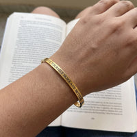 Thumbnail for Bracelet gravé — photo portée, taille réelle, or | SKU: lymab-g
