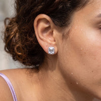 Thumbnail for Puces d'oreilles argent — gros plan sur les détails, argent | SKU: 22683128