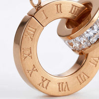 Thumbnail for Ketting met Verstrengelde Ringen en Kristal
