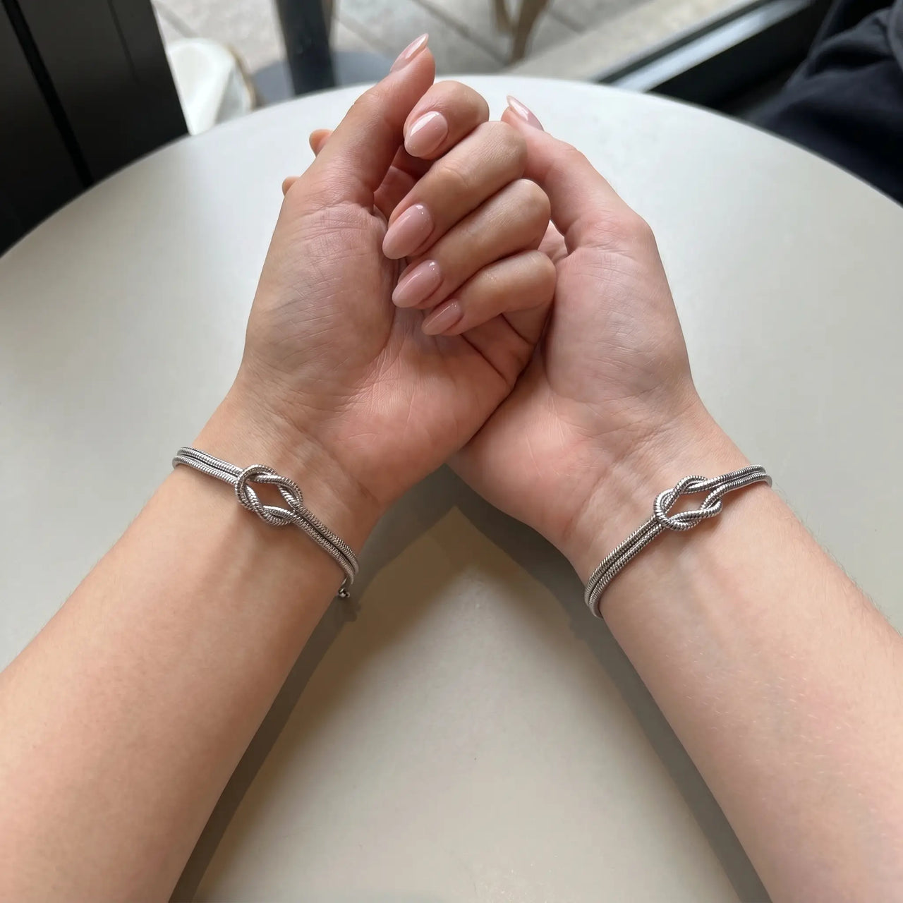 Lane B v2 Knot Couple Bracelet silver best friends Chinese Polish matching cafe friendship