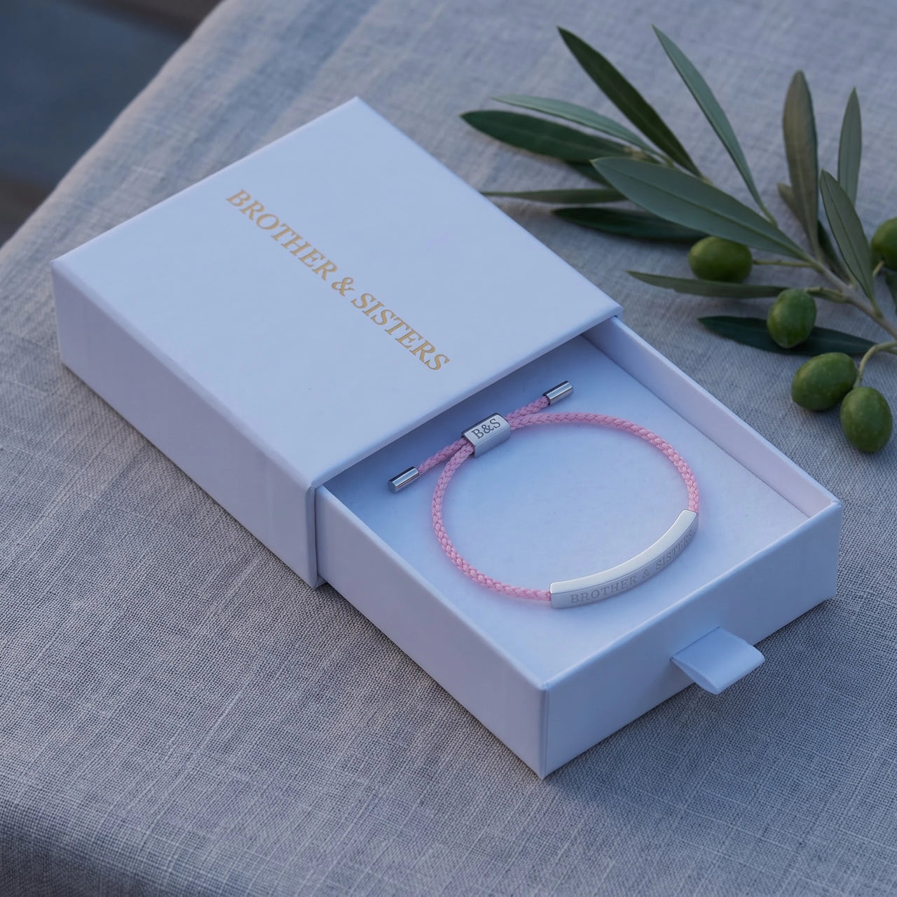 Bracelet cordon rose — dans l'écrin cadeau, argent | SKU: lecorail-wg