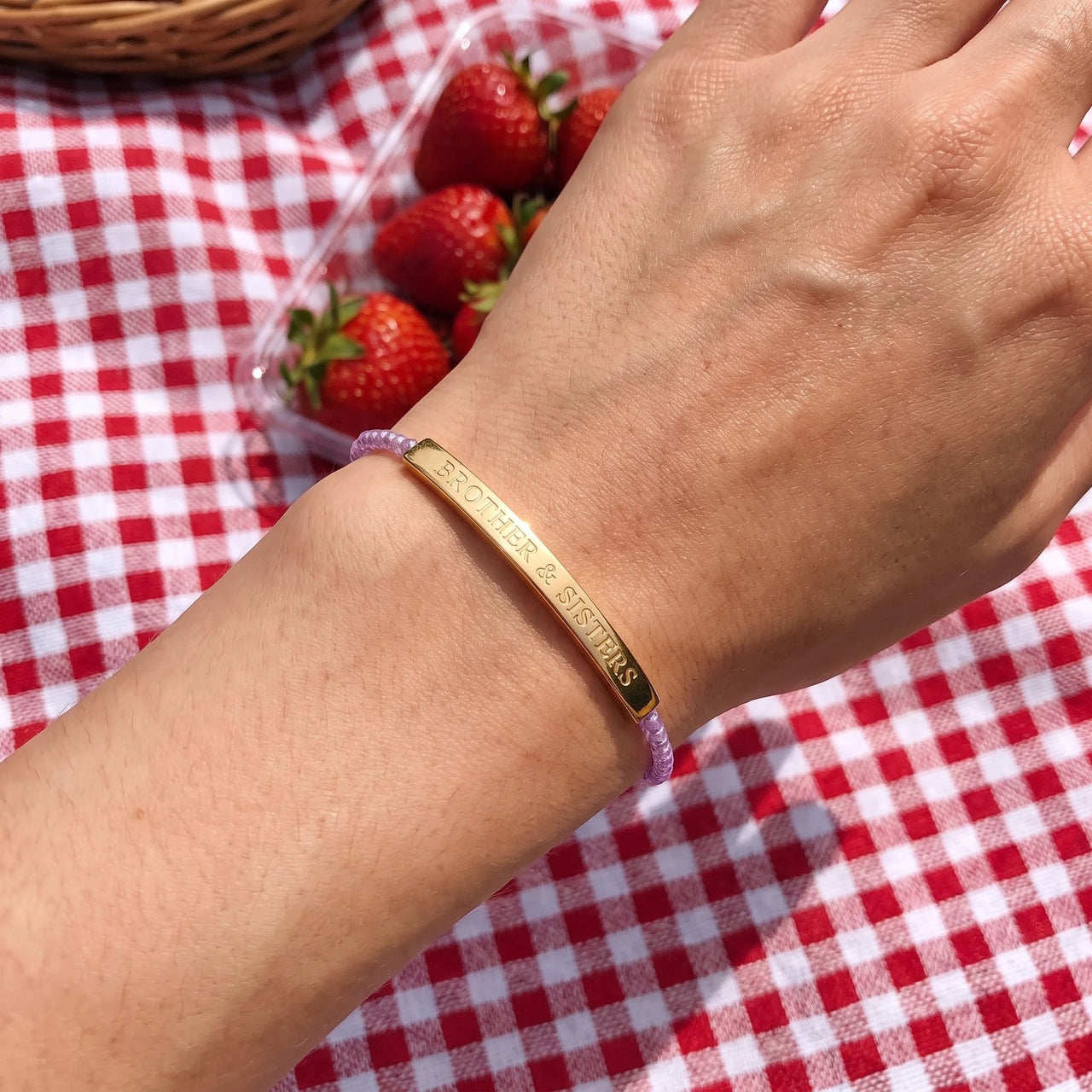 Bracelet tressé — photo portée, taille réelle, or | SKU: lemauve-g