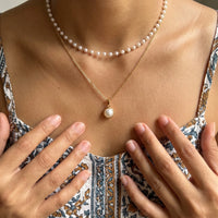 Thumbnail for Collier ras de cou perles — photo portée, taille réelle, or | SKU: lepure