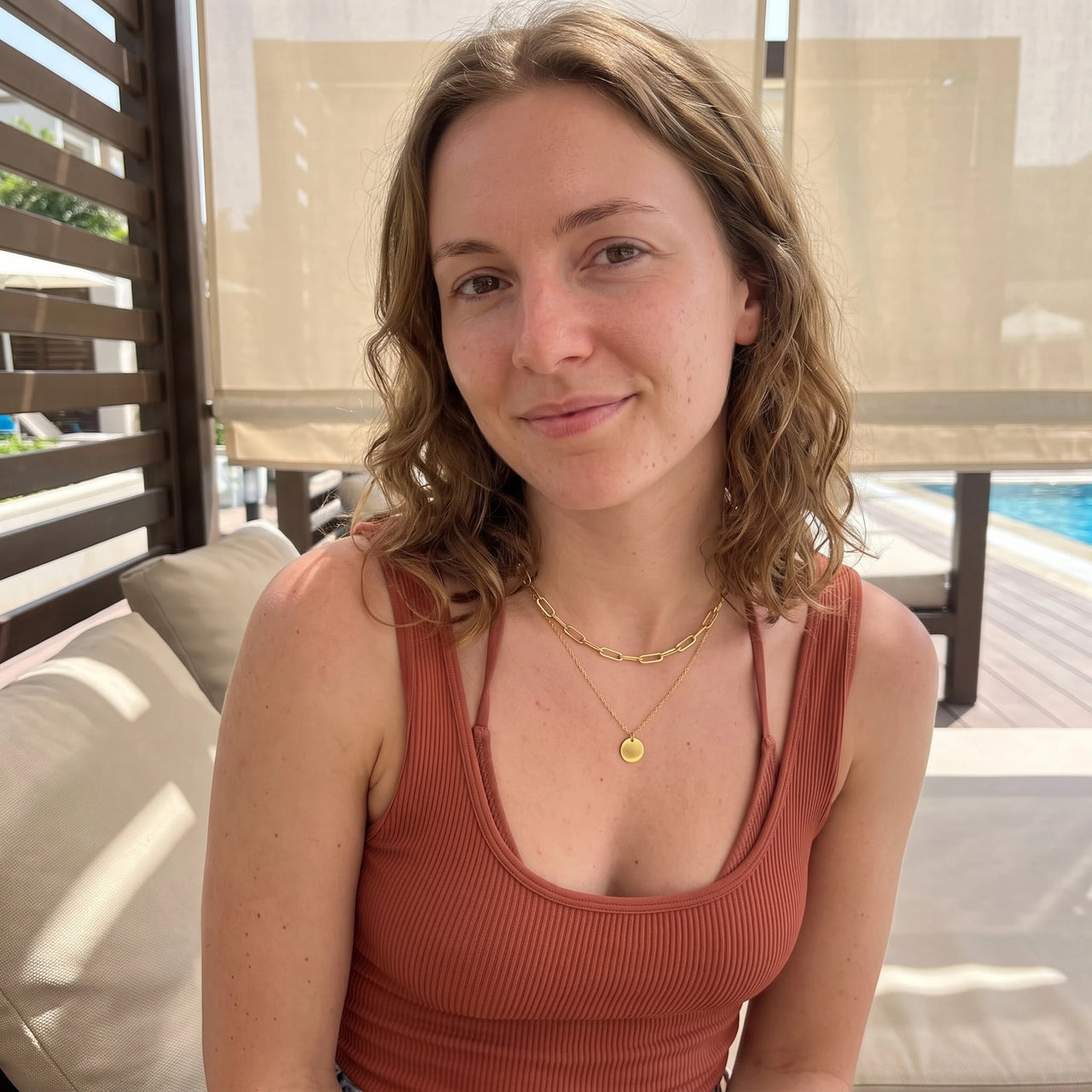 Munt ketting — gedragen op een ontspannen dag, goud | SKU: le-tendance-g