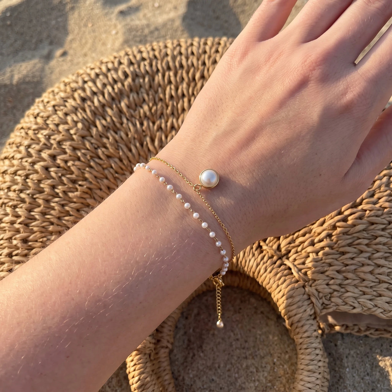 Bracelet femme — photo portée, taille réelle, or | SKU: l-epure
