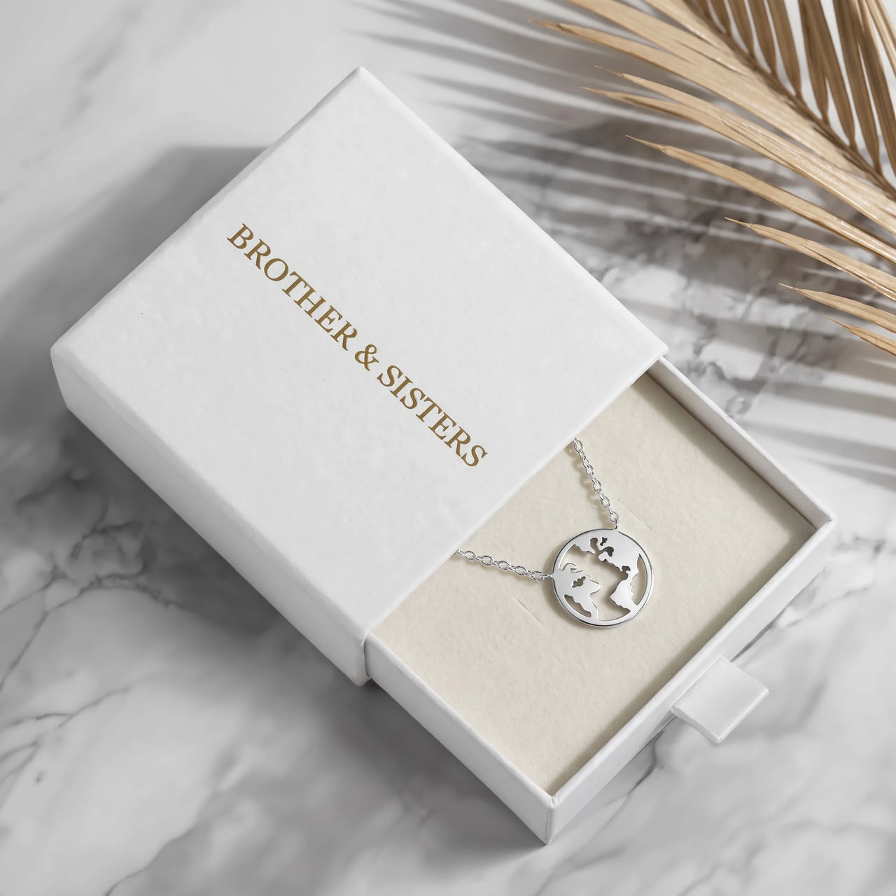 Collier fin femme — dans l'écrin cadeau, argent | SKU: 22173453-white-gold