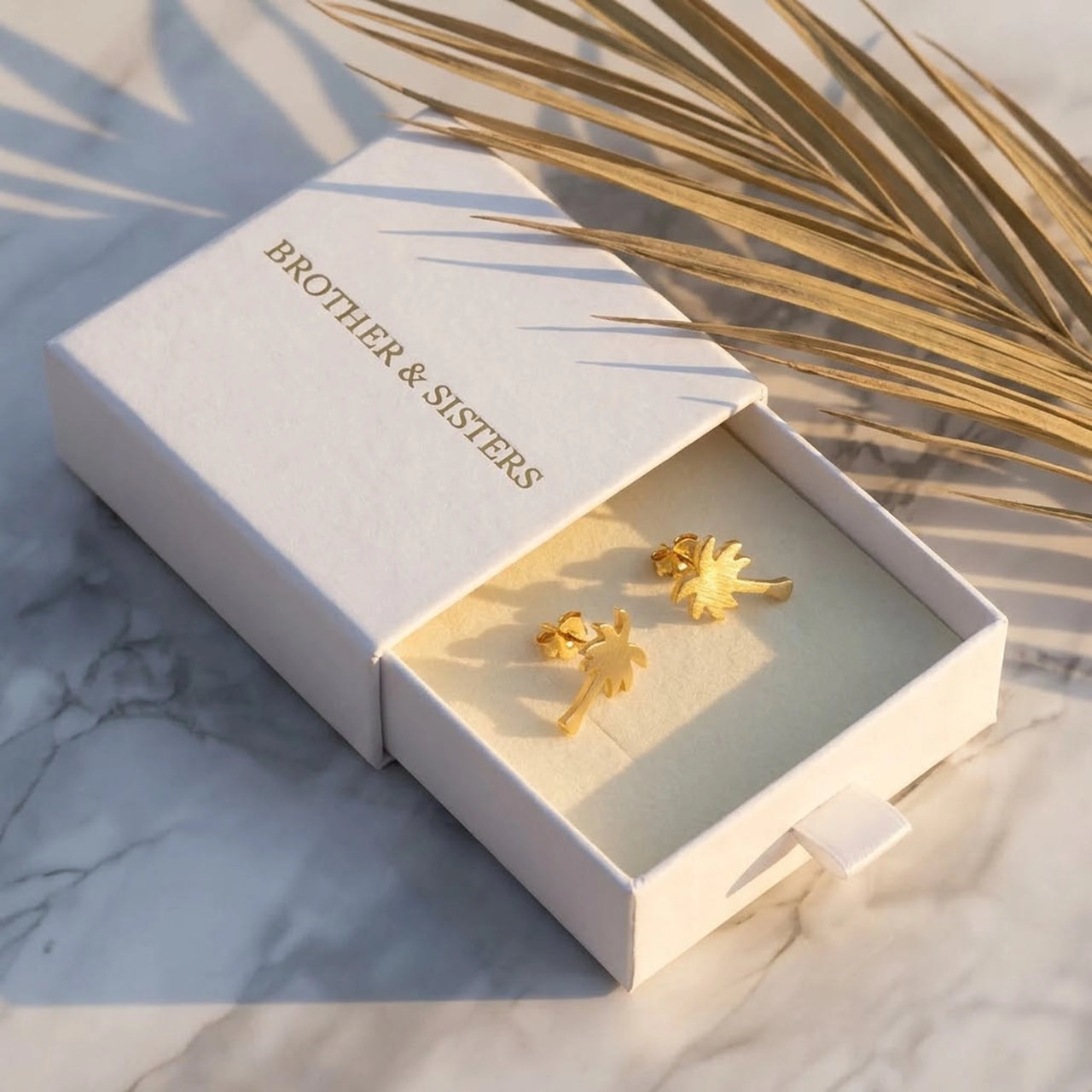 Palmboom oorbellen — in de cadeaudoos, goud | SKU: 10287609-gold-color