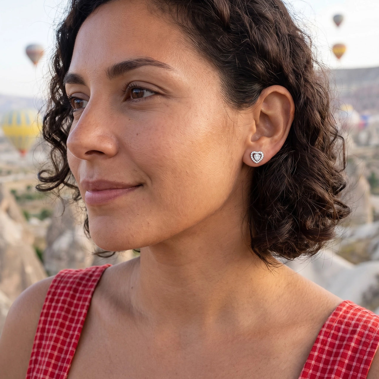 Boucles d'oreilles coeur — photo portée en escapade, argent | SKU: 1953493